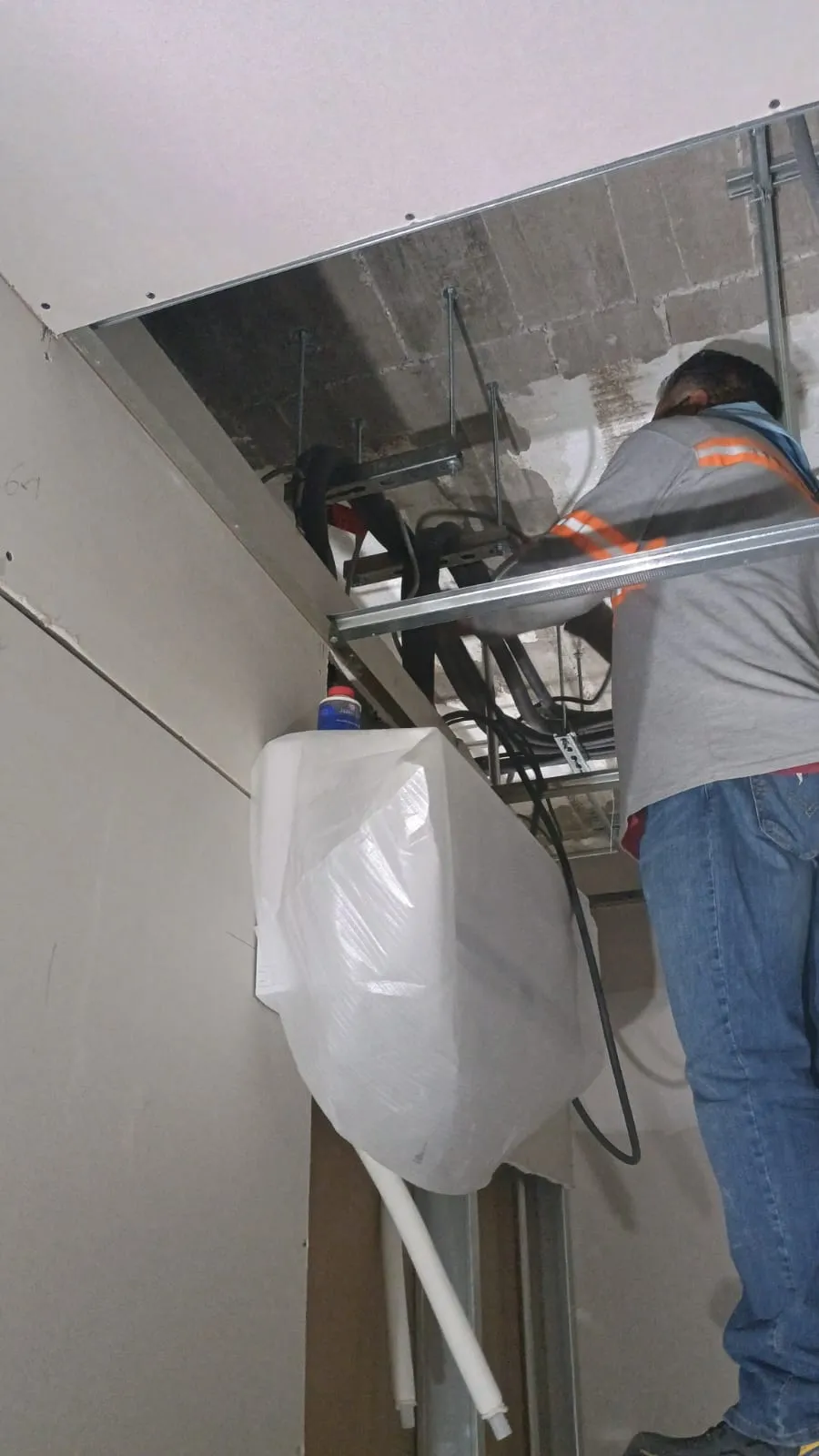 Instalación de compuertas de volumen variable